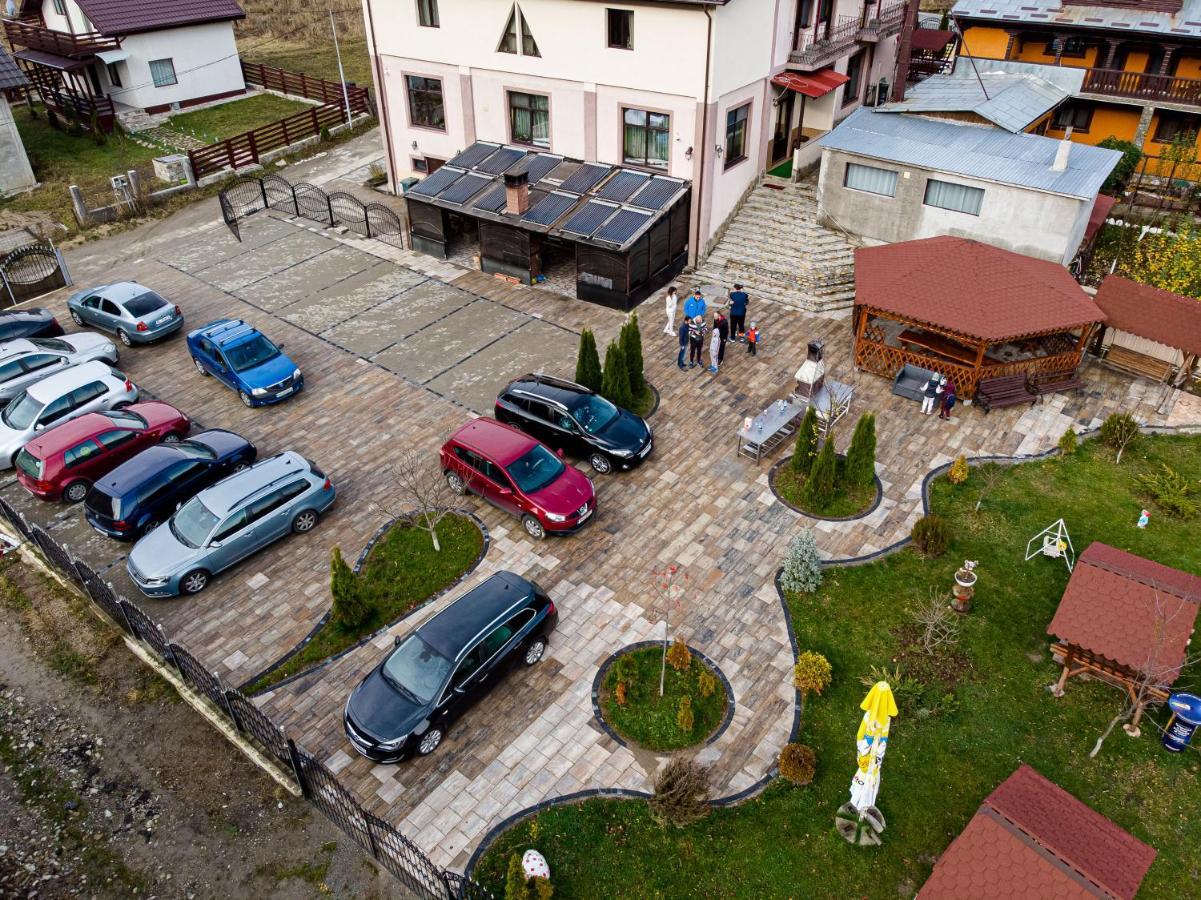 Pensiunea Grande Lepşa Eksteriør billede